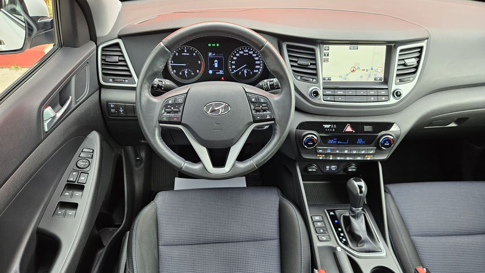 Hyundai Tucson 1.7 Crdi 140 cp Euro 6 Automata-Xenon-Navi-Clima-Camera-Jante R17 Impecabila