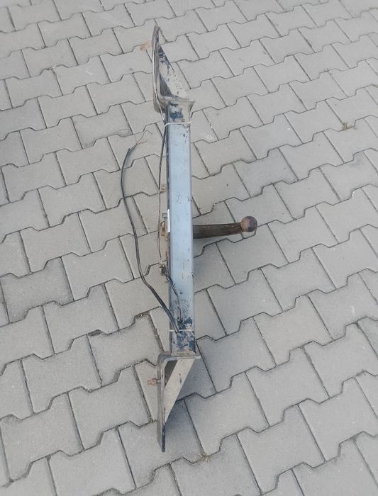 Vând cârlig original Opel Meriva