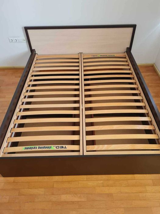 Легло с рамка и матрак