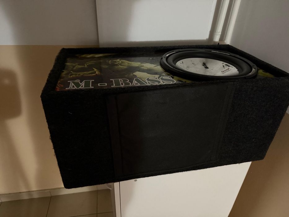 Продам сабуфер с коробом