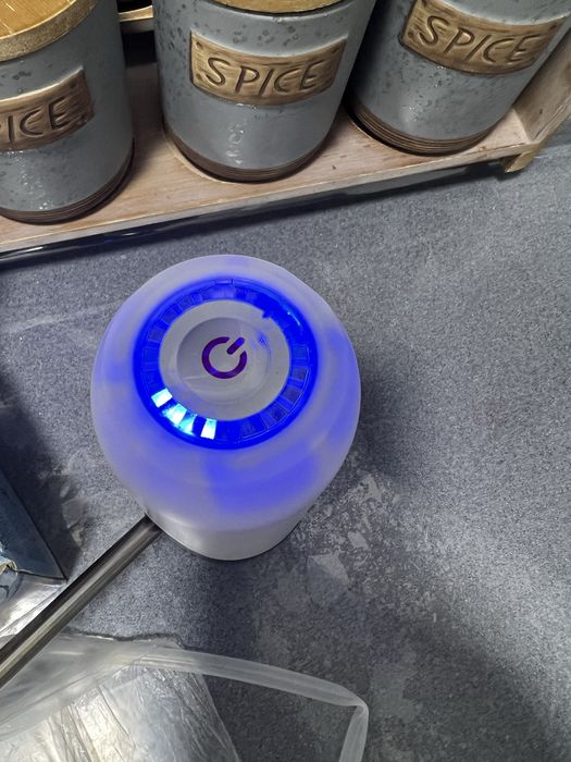 Электрическая помпа с встроенным аккумлятором .Новая с каробками.