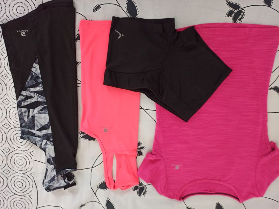 Тениска,потници и панталонки