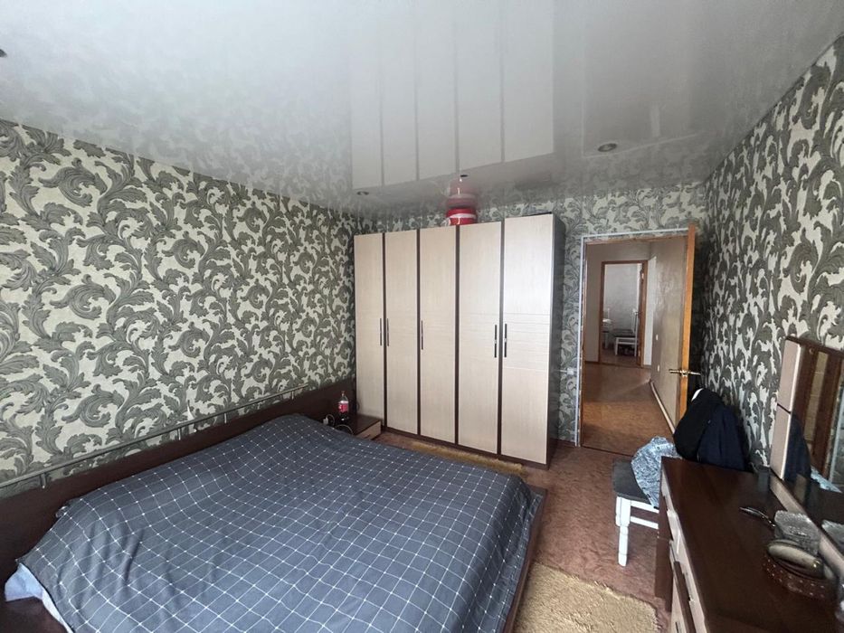 Продам квартиру 4-х комнатную