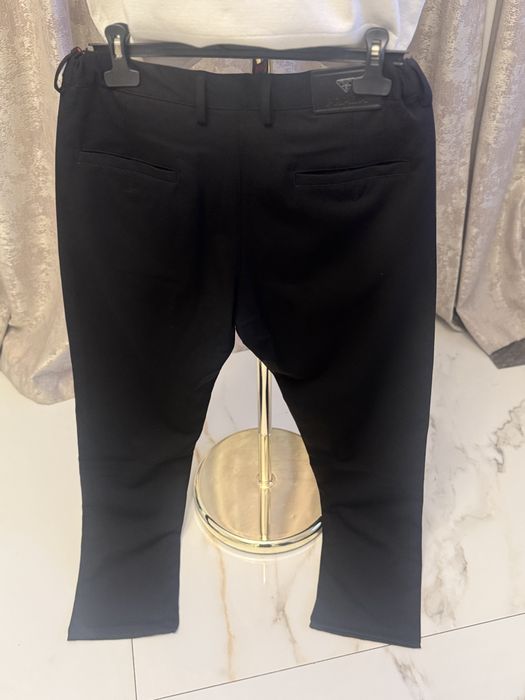 Pantaloni eleganti si tricou tricot