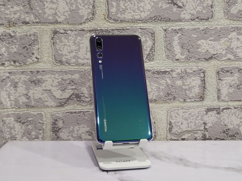 Хуавей п20 про. Huawei P20 pro