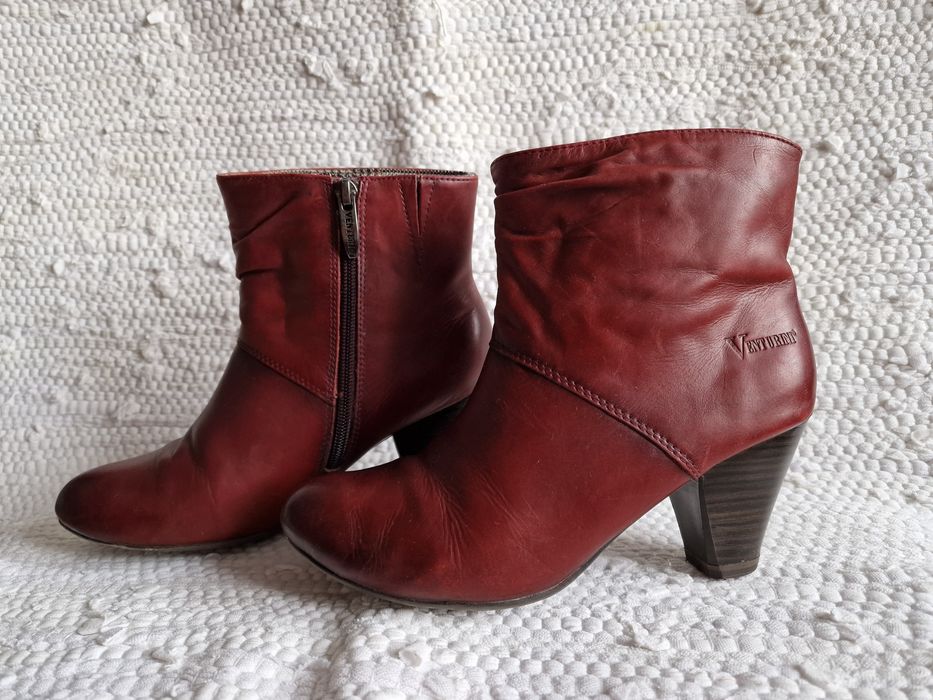 Botine din piele
