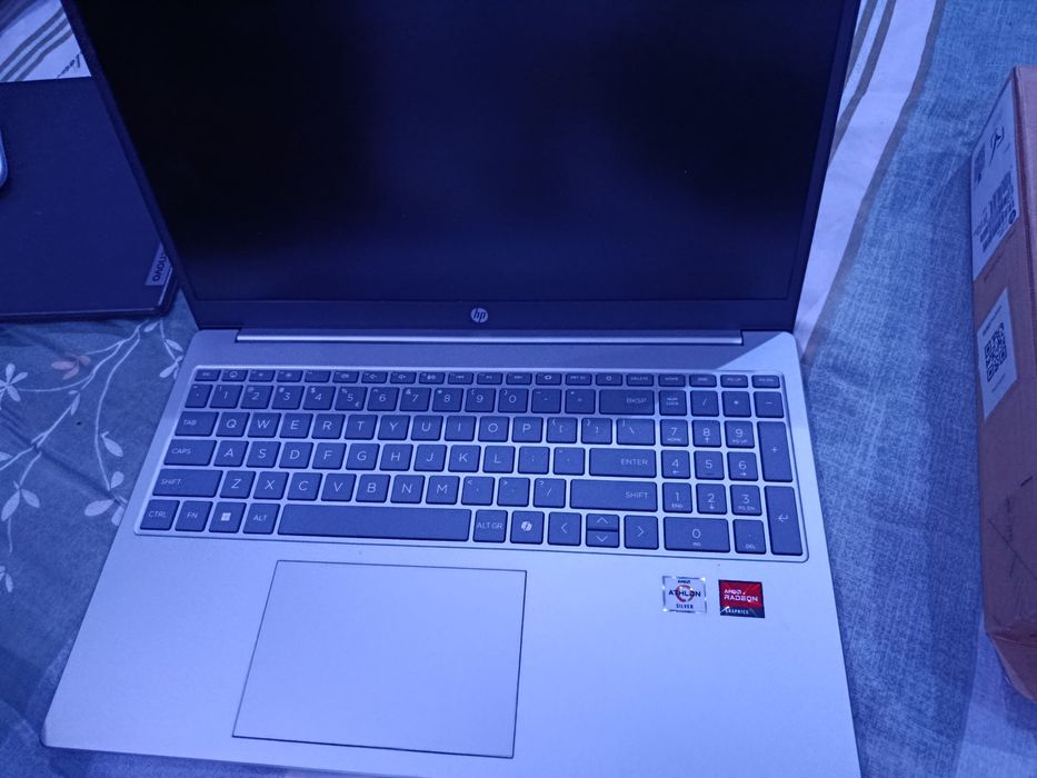 Notebook yangi       .