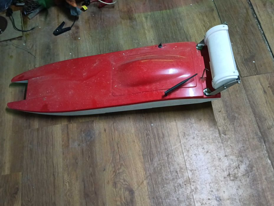 Лодка за захранка