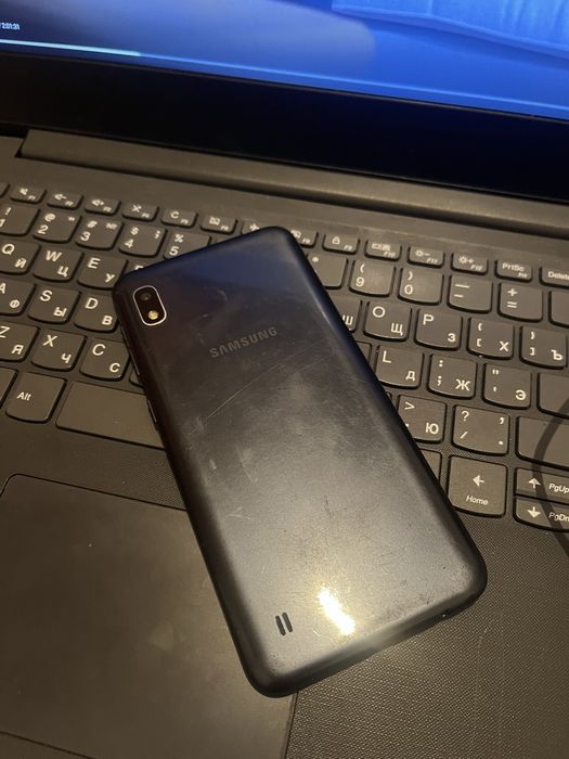 Продам самсунг А10
