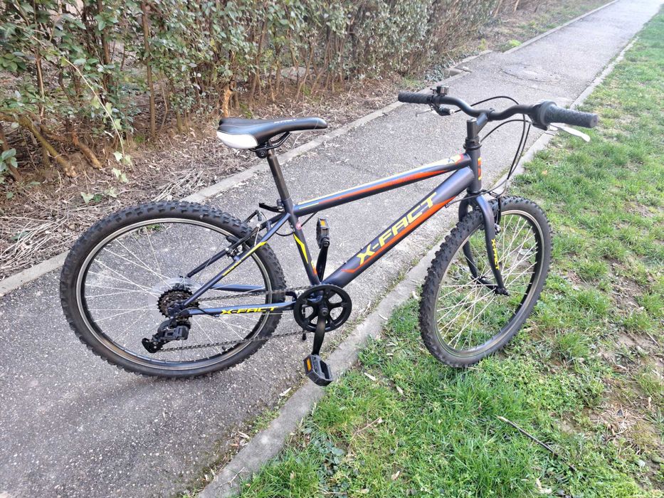 Bicicleta  24 inchi