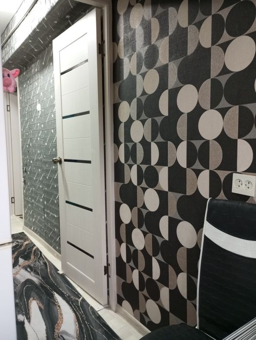 Продажа квартиры 5 этаж крыша новая