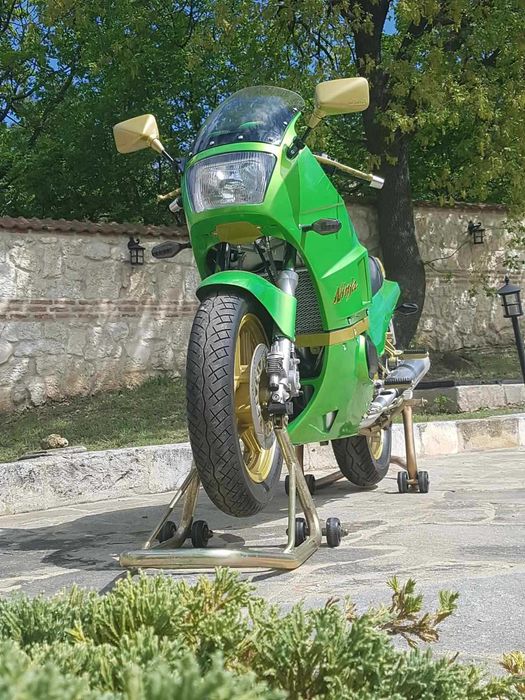 Kawasaki  GPZ 600R цена по договоряне