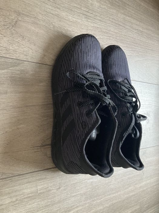 Маратонки Адидас, 38 номер