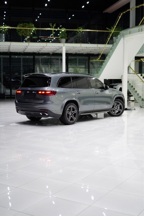 Mercedes Benz GLS450