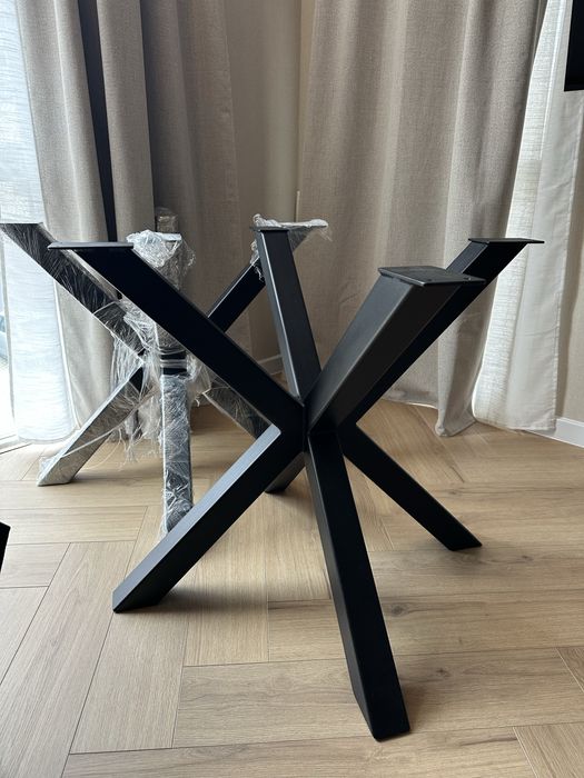 Метални крака за маса