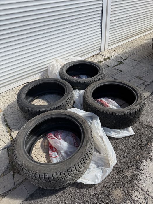 Зимни гуми Pirelli Ice Zero 255/45/20