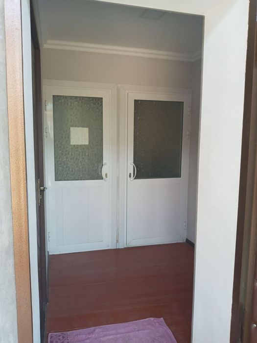 Окковогда  узимиз яшидиган уйдан ховлида Квартирант куямиз 2хонали уй