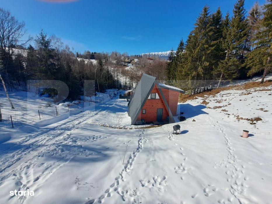 Oportunitate de investitie – 3 Cabane A-Frame la cheie in Moieciu