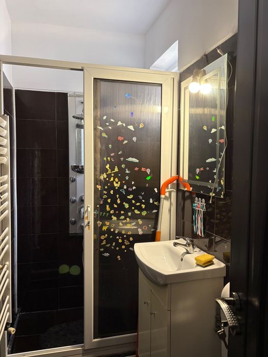 Vand apartament in Zavoi bloc 20