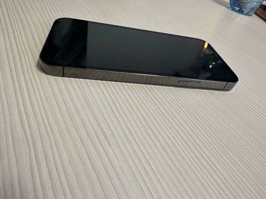iPhone 12 Pro 128GB Graphite – Funcțional 100% / Spate spart
