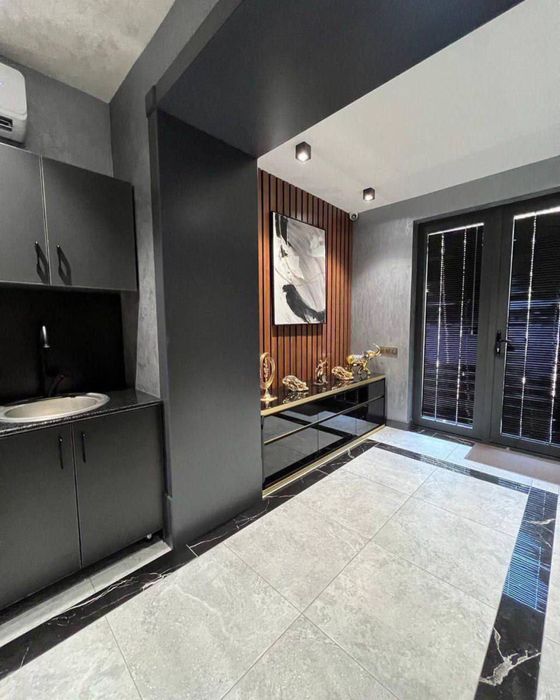 Аренда офис премиум класса на Ц-1 | мебель + техника | парковка есть