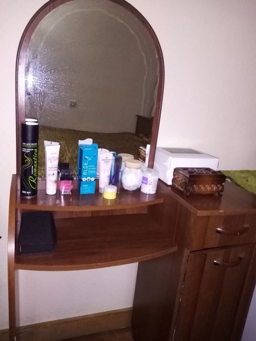 Спальний гарнитур