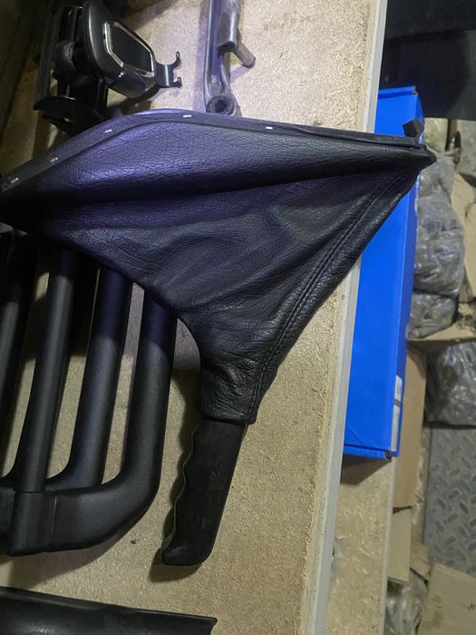 Чехол ручника на бмв е 34