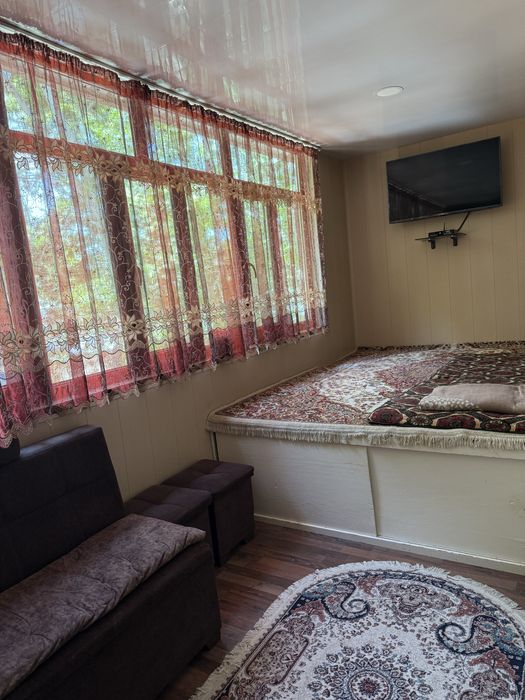 Продам свою 3-х комнатную квартиру возле центрального базара