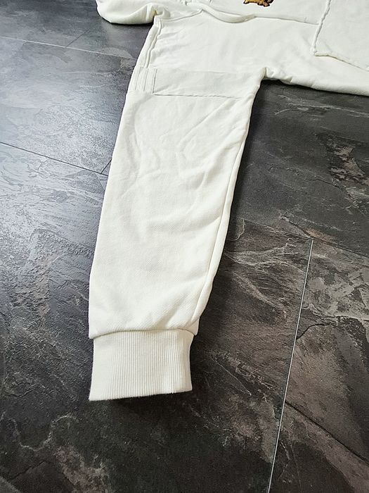 Нов Оригинални суичър Adidas