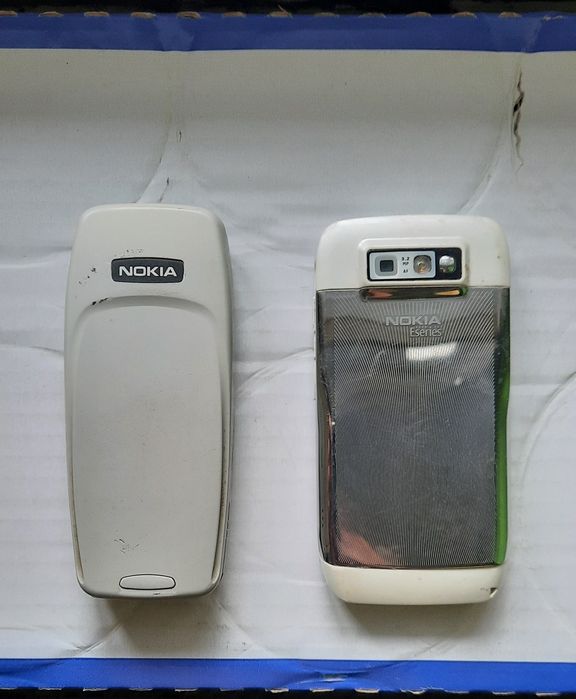 NOKIA 3310 и Е 71 Аsha