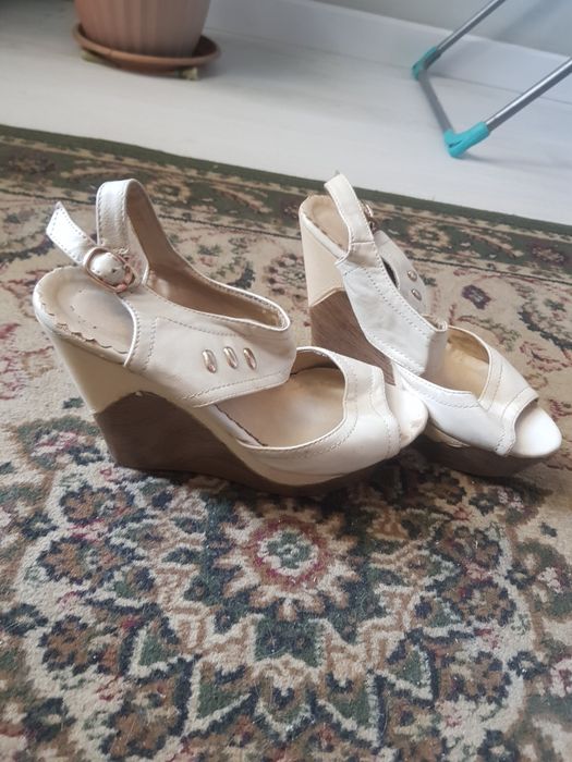 Обуви женские, дёшова