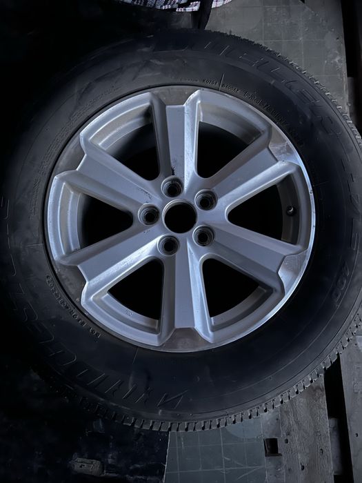 Bridgestone dueler 245/65/17