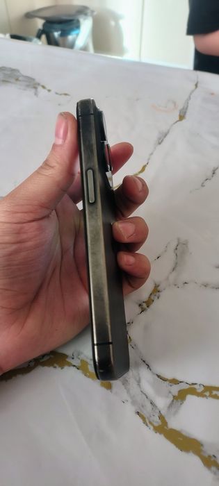 Продам iPhone 15 Pro 256 GB