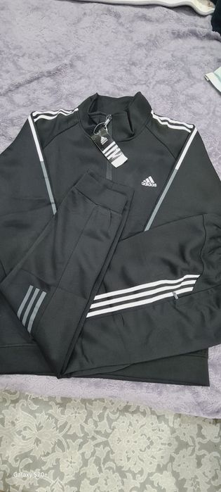 Спортивные костюмы