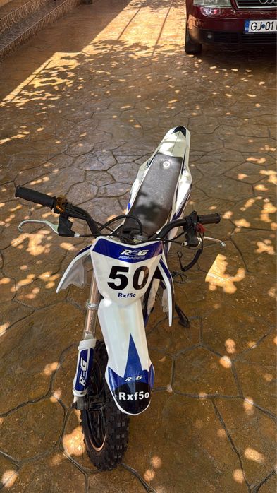 Mini motocross 49cc pentru copii (6–10 ani) – stare foarte bună