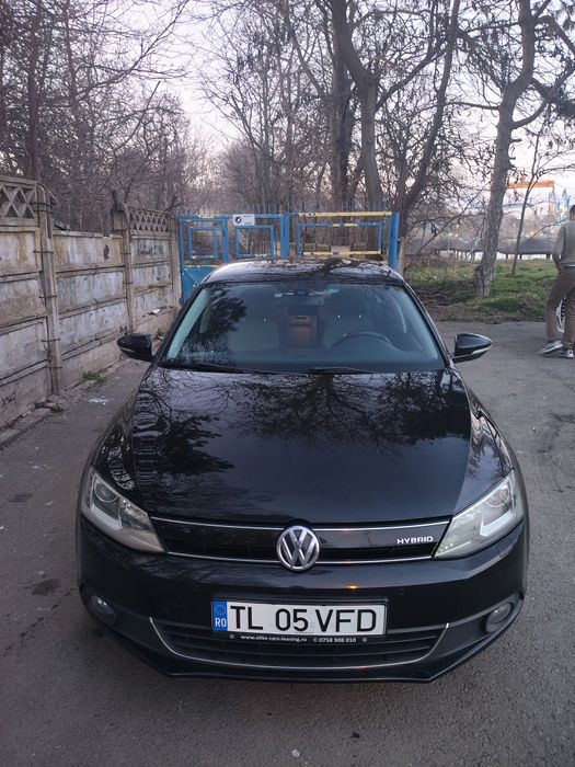 Vând vw Jetta 1.4 hybrid