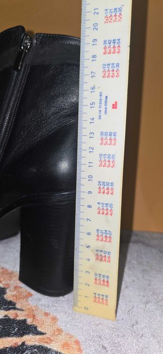 ДАМСКИ БОТУШИ - като нови!