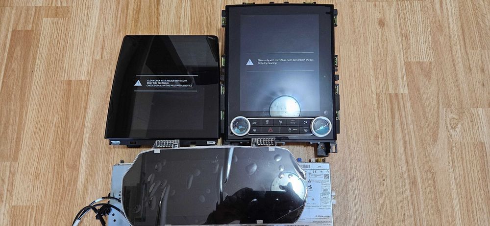 Navigatie Renault Easy Link & Port USB CarPlay Android Auto Wireless