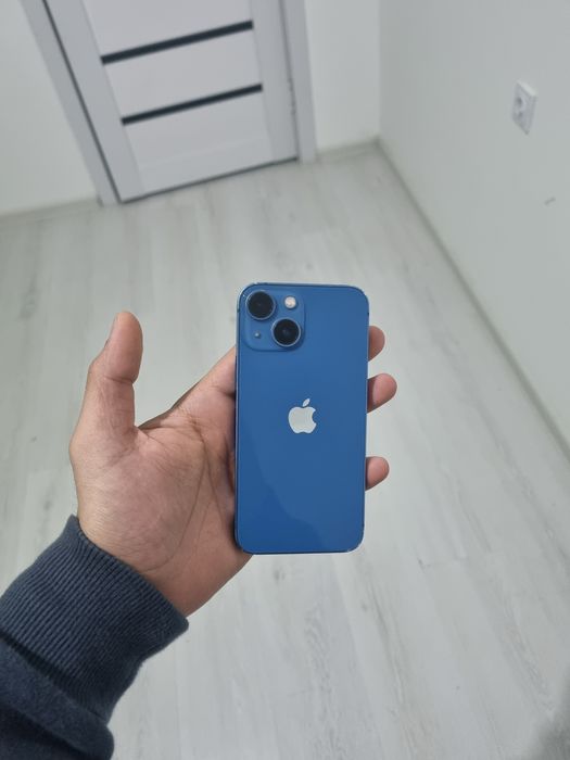 Продаю свой iPhone 13 mini меоли