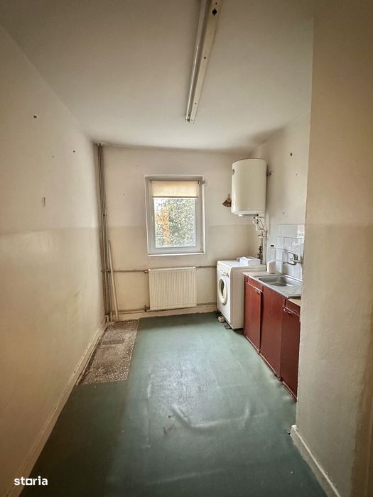 Apartament 3 camere, balcon, Oltenița