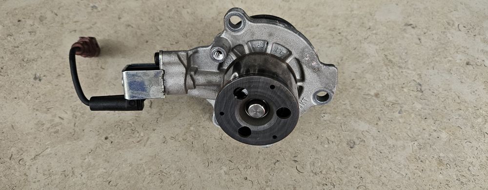 Pompa apa VW Passat B8