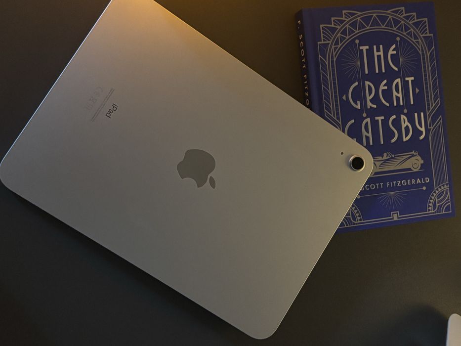 Ipad 10th в отличном состоянии