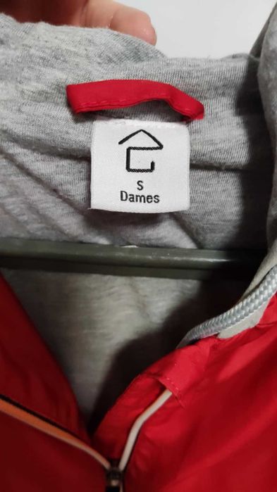 Червено дамско яке -С ка
