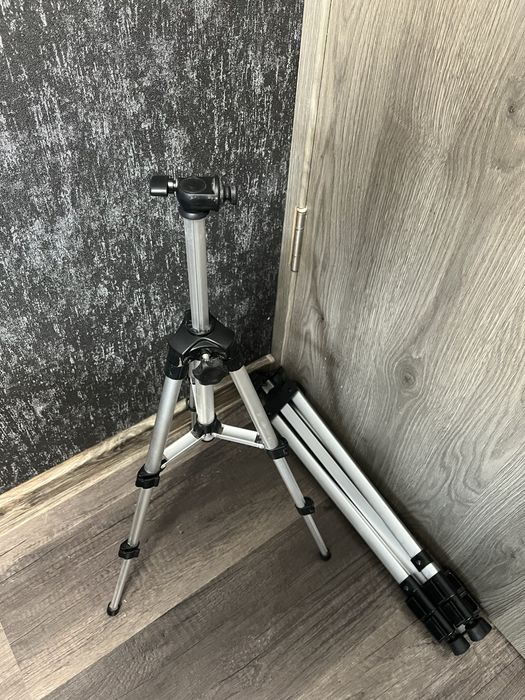 2 Trepiede foto/video din aluminiu – mare reglabil + mini trepied reglabil