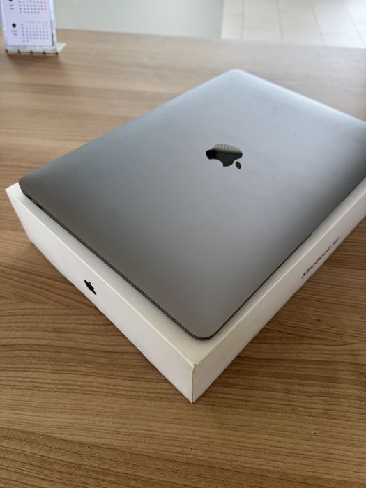 MacBook AIR 13”Retina