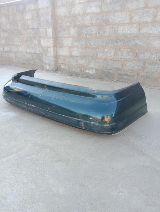 Тойота Карина е бампер заднии