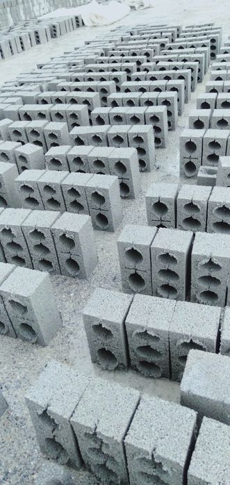 Шлакоблок  шлокаблок шлакаблок прессования гладкой.стройтелные, заборн