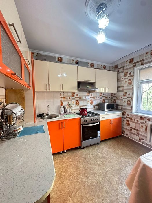 Продается 2 комнатная квартира (Ленгер)