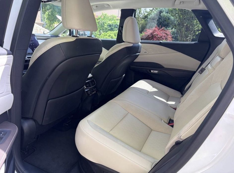 Продам Lexus Rx 350 Awd Gibrid Full 2024 года.
