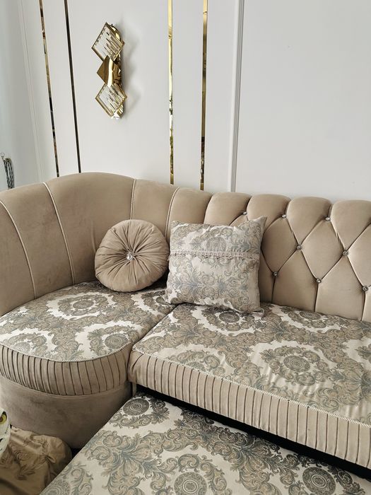 Продам б/у диван